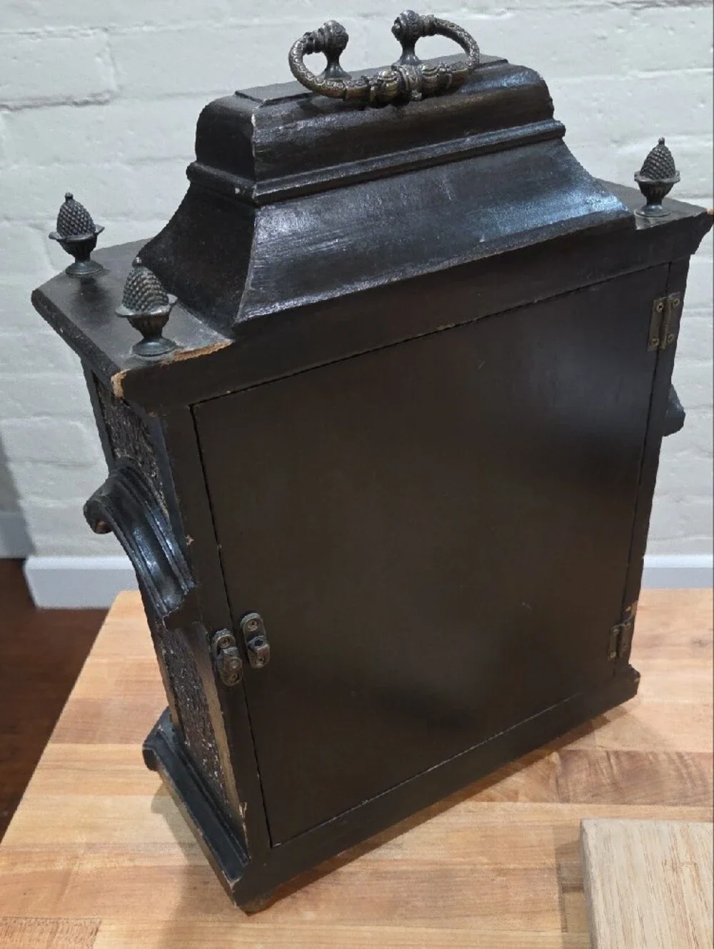 Victorian-Style Black and Gold Decorative Mantel Clock